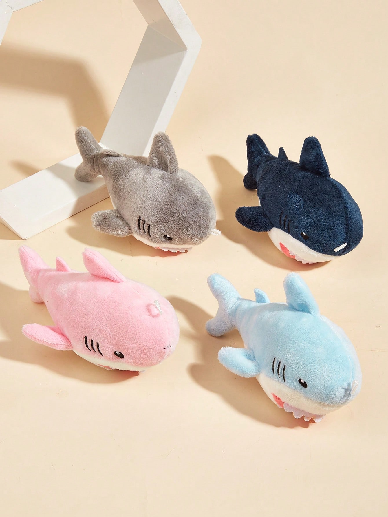 1/2 Pcs Cute Shark Pet Plush T - огляд і ціна Pet Dental Chew Toy
